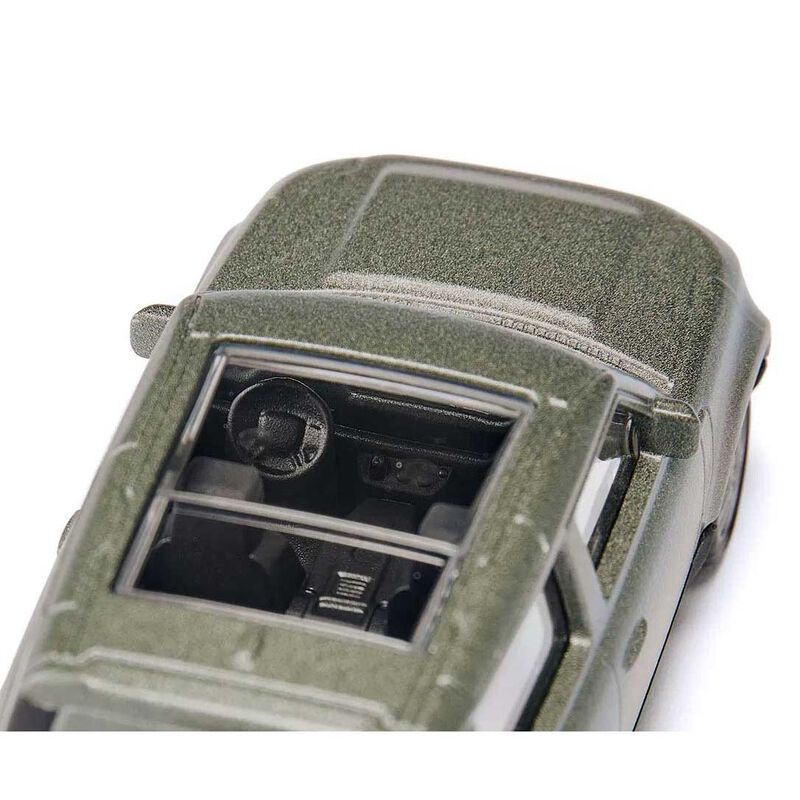 SIKU 1549 Land Rover Defender 90 P400 Awd image number 3