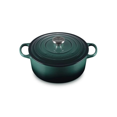 Le Creuset Signature Cast Iron Round Casserole 26cm