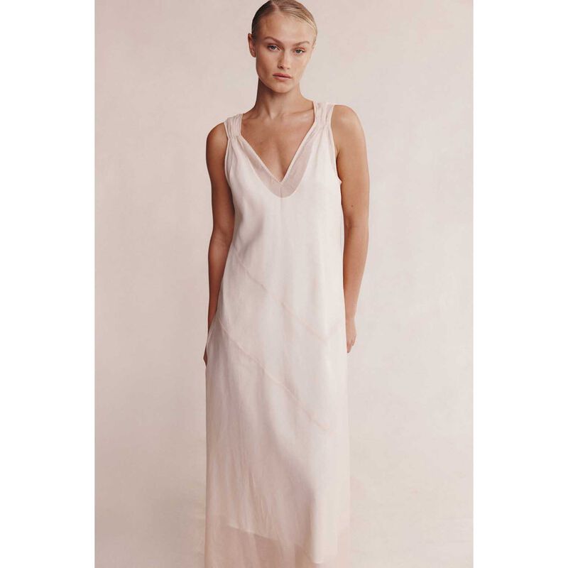 Marle Ilse Dress image number 2