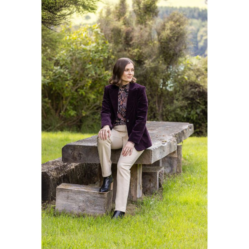 Vassalli Shaped Lined Cord Blazer With Back Splits And Button Cuff Detail image number 3