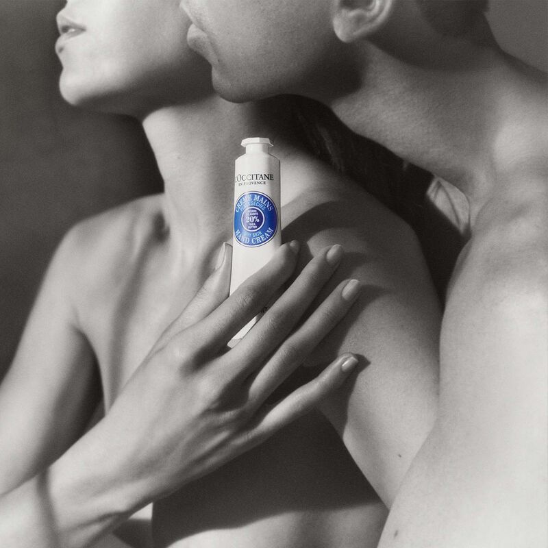 L'Occitane Shea Butter Hand Cream 30ml image number 3