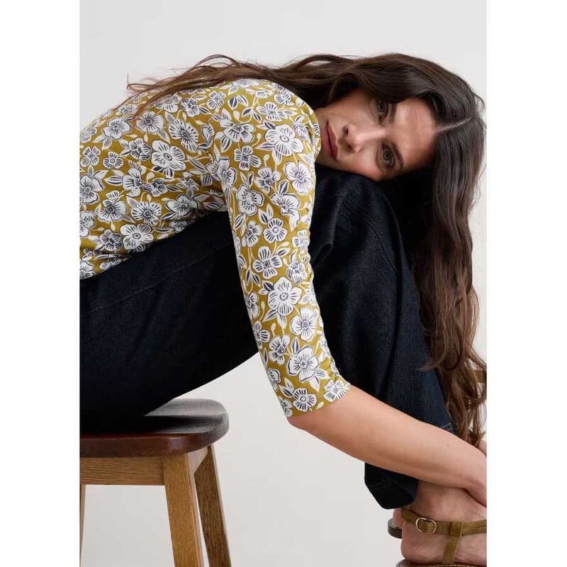 Seasalt Cornwall 3/4 Kellow Top Floral Tumble Pear image number 2