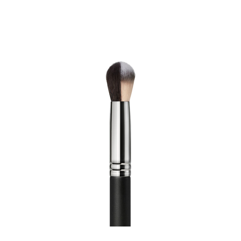 MAC 128S Split Fibre Cheek Brush image number 2