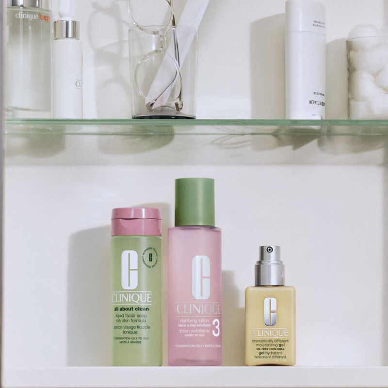 Clinique Great Skin Everywhere: Oily Combination Christmas Gift Set image number 2
