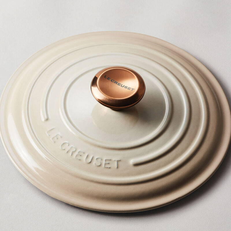 Le Creuset Signature Cast Iron Round Casserole 24cm image number 30