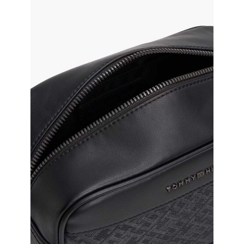 Tommy Hilfiger TH Monogram Washbag image number 2