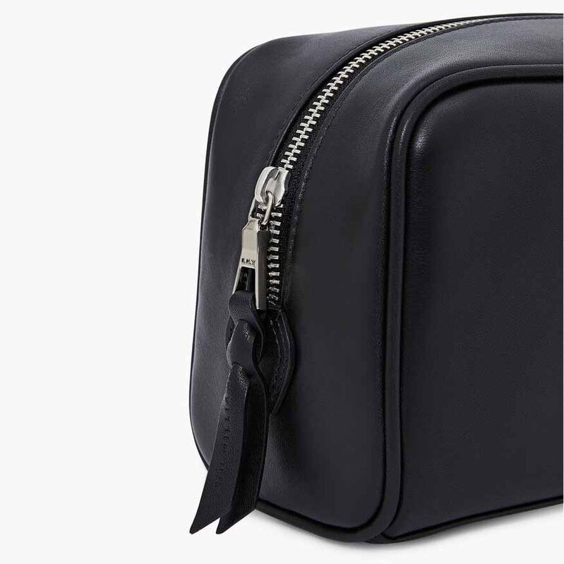R.M. Williams Leather Wash Bag image number 2