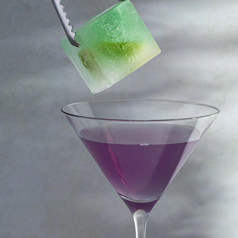 Drinks Plinks Ice Cube Tray - Big Bold Megacubes image number 1