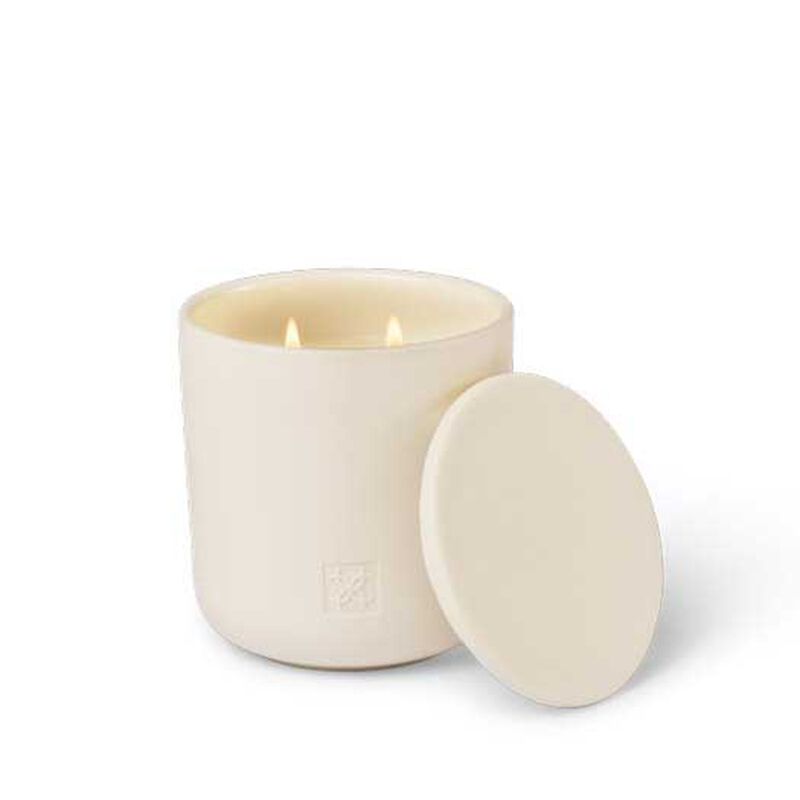 CIRCA Blackberry & Plum Candle 300g image number 2