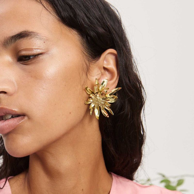 ALÉMAIS Team Spirit Cascade Petal Earrings image number 1