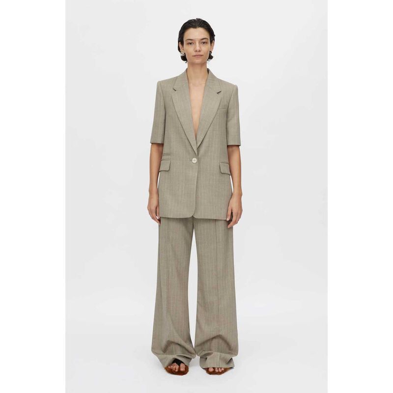 Camilla and Marc Arnelle Short Sleeve Blazer image number 3