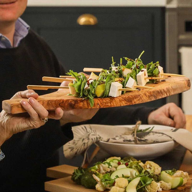 Selbrae House Olive Wood Chopping Board With Handle 42cm image number 2