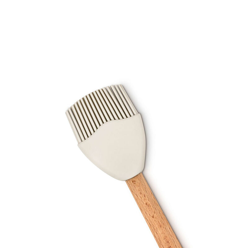 Le Creuset Signature Silicone Pastry Brush image number 18