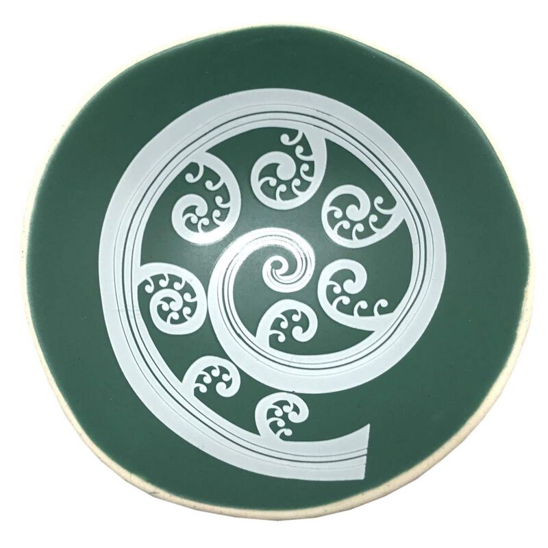 Jo Luping White Fern Frond On Green 7cm Bowl image number 0