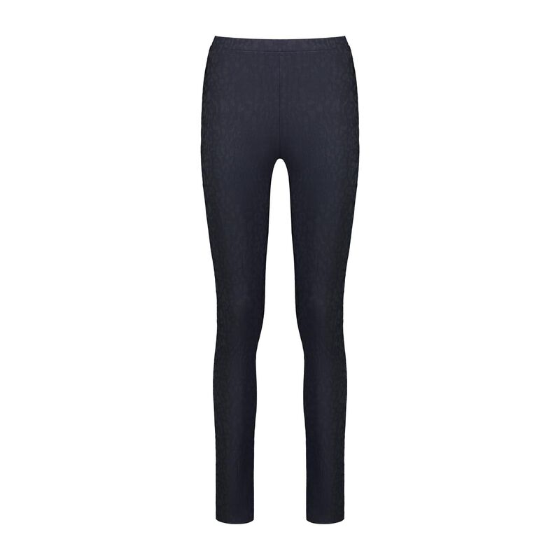 Vassalli Embossed Legging image number 6