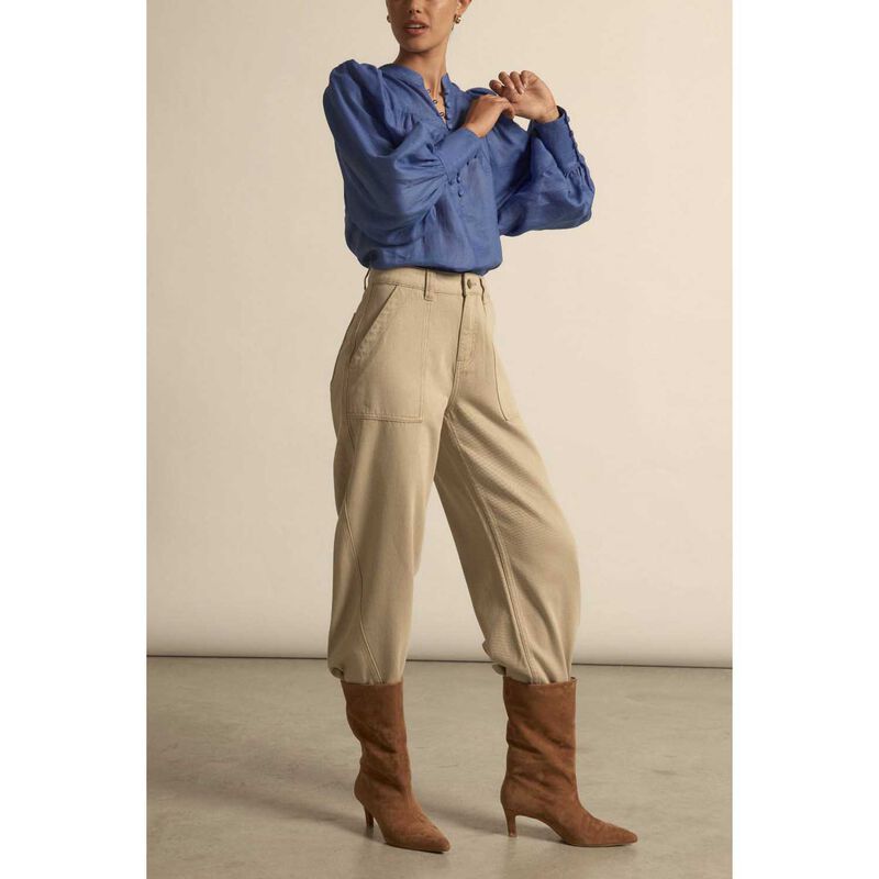 Zoe Kratzmann Embark Jean image number 3