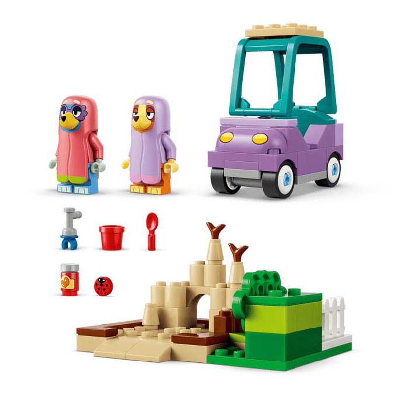 LEGO Bluey Grannies with Bingo and Bluey image number 2
