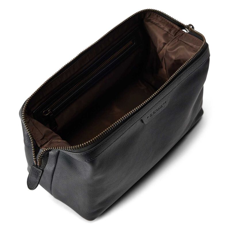 R.M. Williams Farrier Washbag image number 1