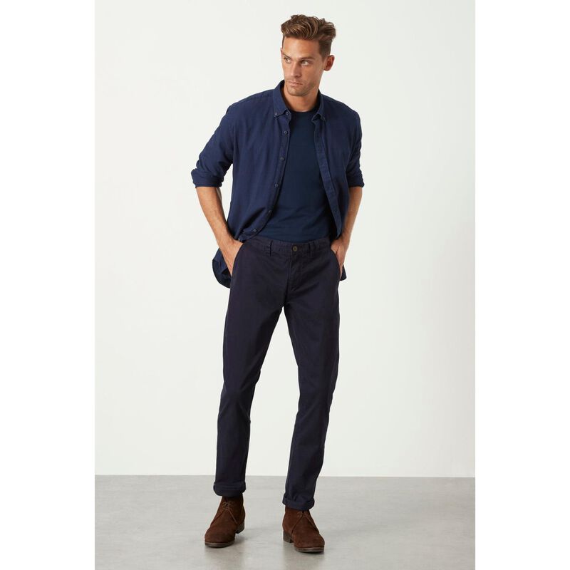 M.J. Bale McQueen Chino image number 3