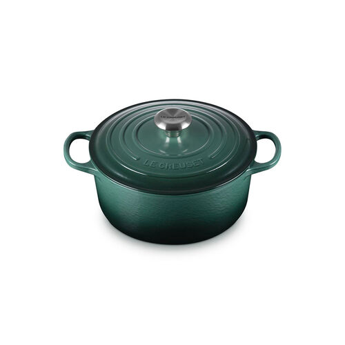 Le Creuset Signature Cast Iron Round Casserole 24cm
