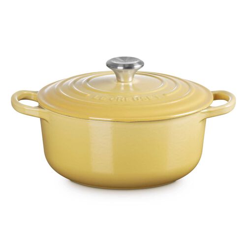 Le Creuset Signature Round Casserole 20cm - Camomille SS Knob