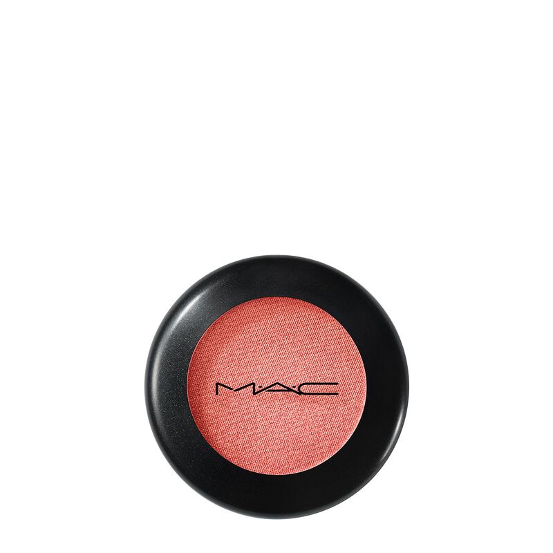 MAC Veluxe Pearl Eyeshadow image number 2