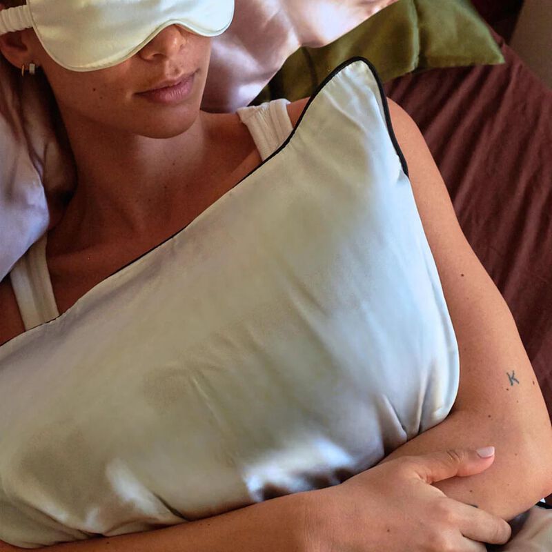 Home Lab 100% Pure Silk Pillowcase image number 14