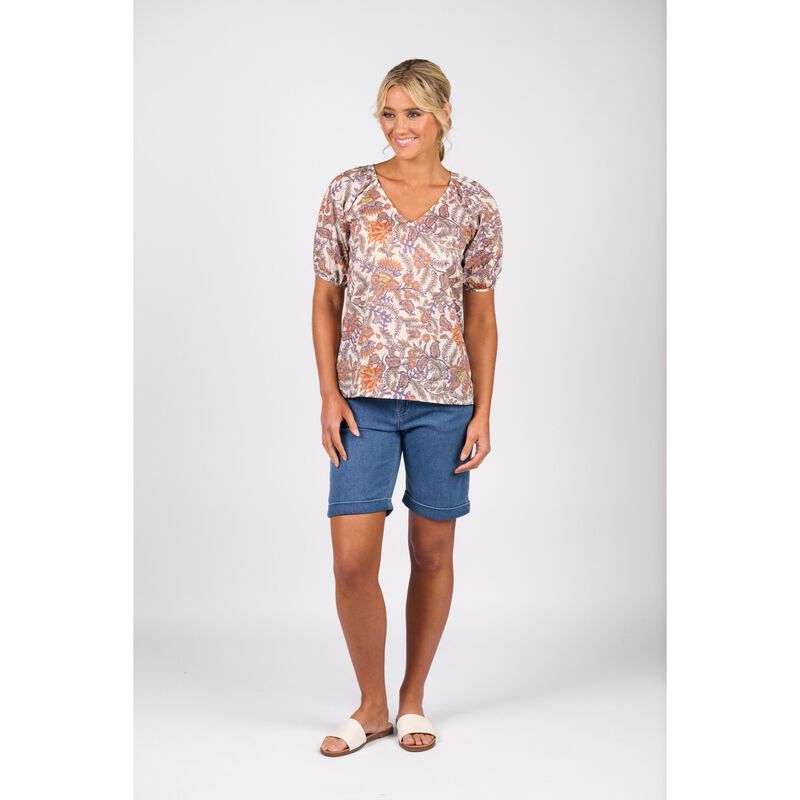 Vassalli Printed V Neck Top With Floaty Sleeve image number 7