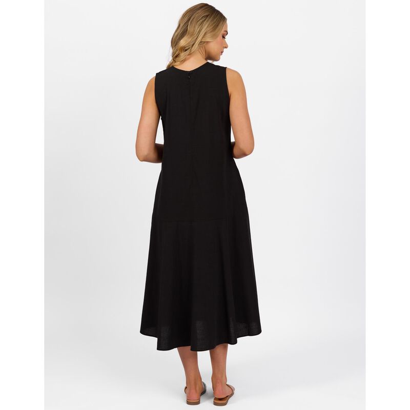 Vassalli Plain Long Sleeveless Dress With Round Neck image number 1