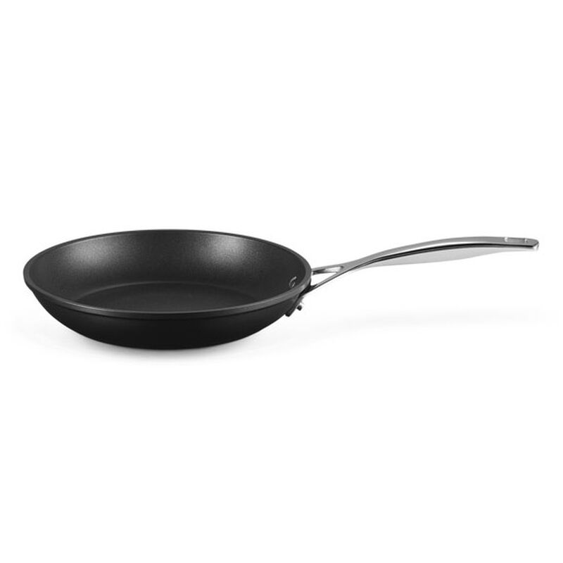 Le Creuset ENSC Shallow Frying Pan 24cm image number 0