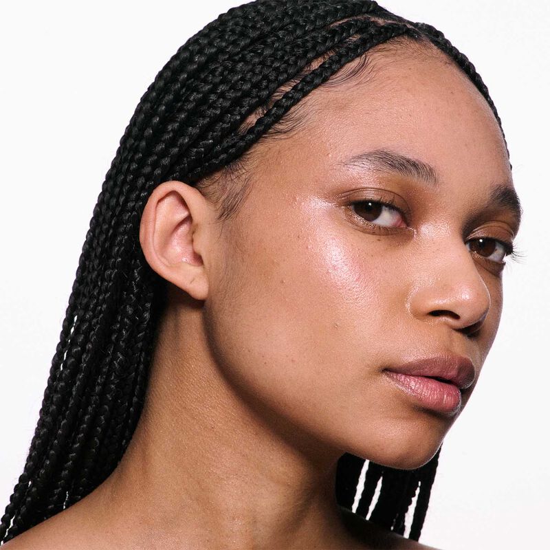 MAC Skinfinish Lightstruck Liquid Highlighter image number 26