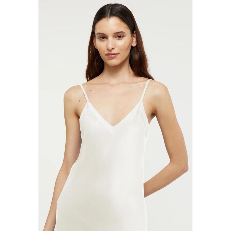 Ginia Silk Long Nite V Neck image number 6