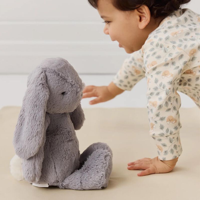 Snuggle Bunnies Plush Penelope 30cm image number 3