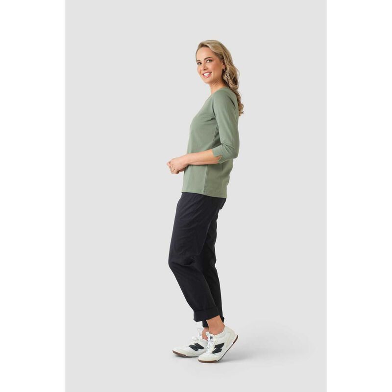 B Essentials 3/4 Sleeve Tee image number 23