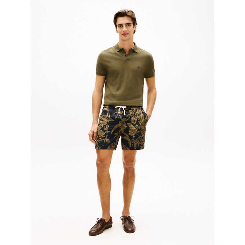 Tommy Hilfiger Dover Pure Linen Print 6" Inseam Chino Shorts image number 3