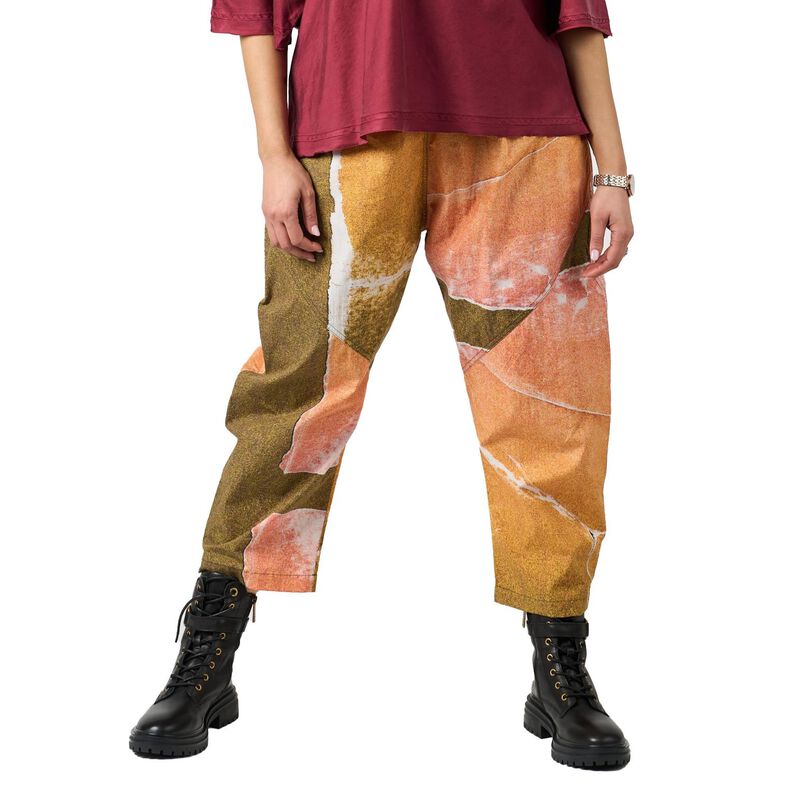La Vaca Loca Cropped Printed Pants image number 0