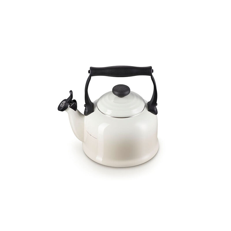 Le Creuset Traditional Kettle 2.1L image number 0