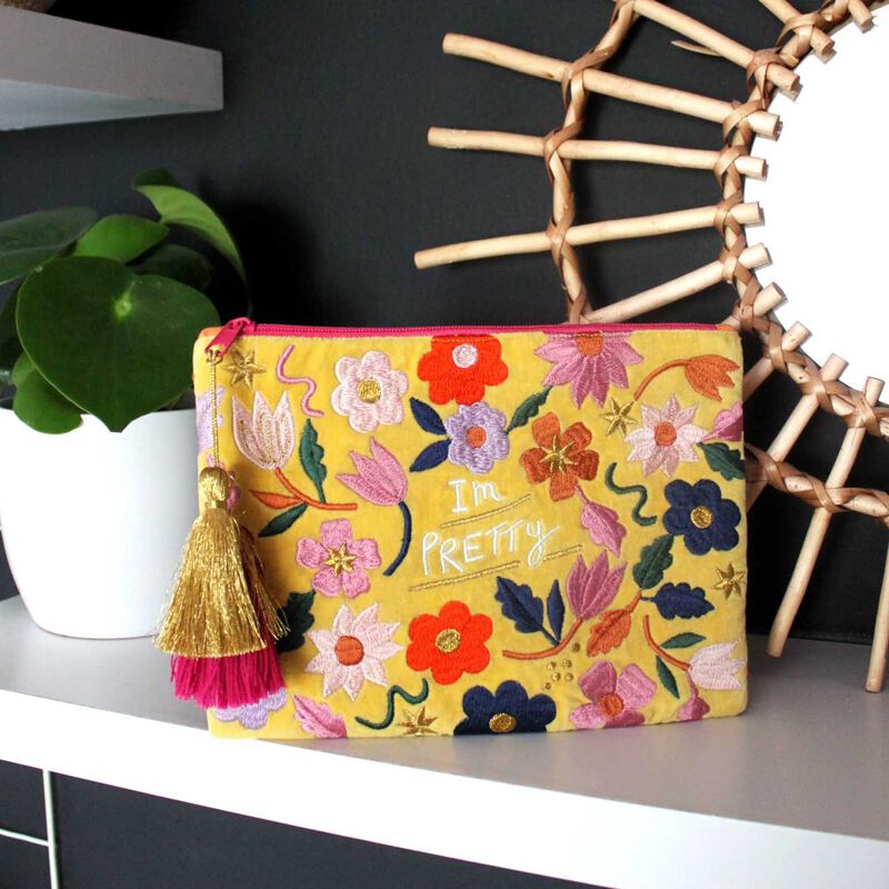 House Of Disaster Small Talk Clutch 'I'm Pretty, Pretty Damn Brilliant' image number 1