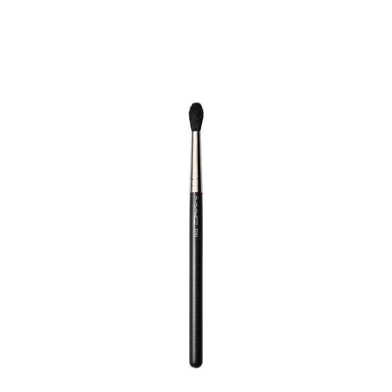 MAC 224S Tapered Blending Brush image number 0