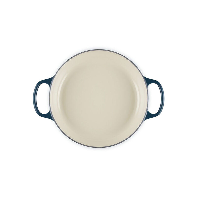 Le Creuset Signtature Cast Iron Shallow Casserole 26cm image number 37