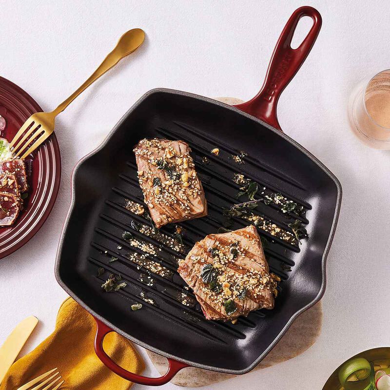 Le Creuset Signature Cast Iron Square Grillit 26cm image number 20