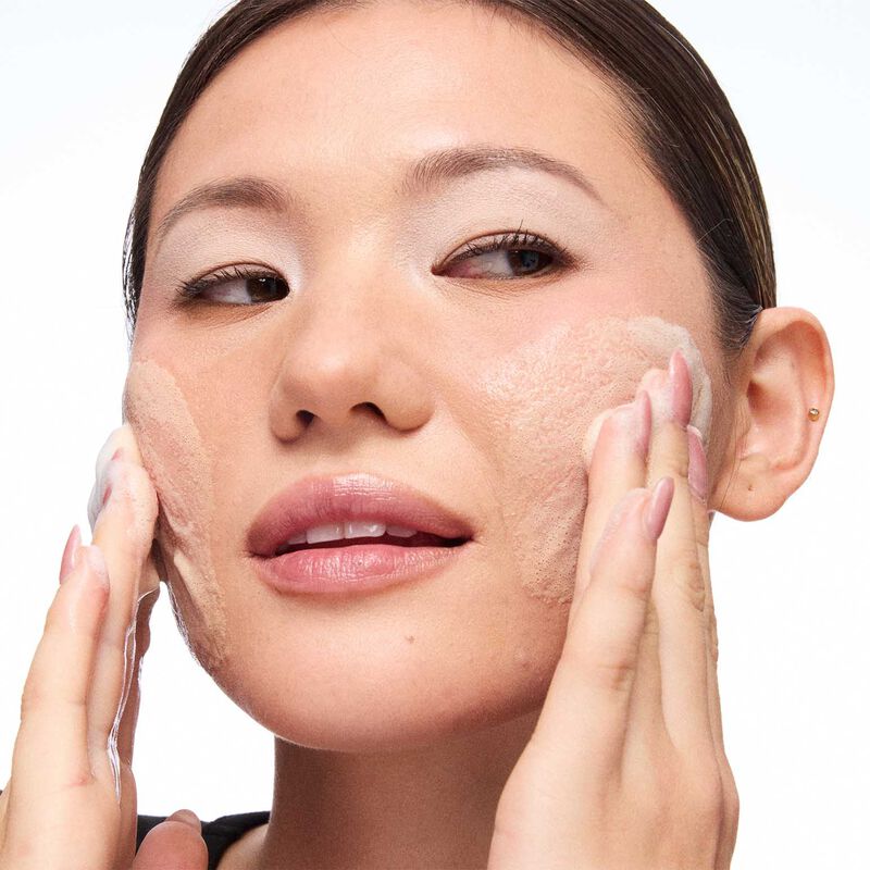 MAC Major Foamo Jelly Cleanser 150ml image number 2