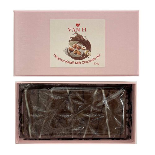 Van Heiningen Dubai Kataifi Hazelnut Milk Chocolate Bar 210g