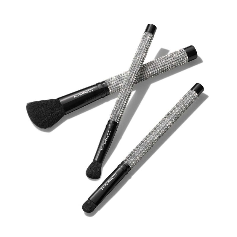 MAC Finishing Touch Brush Kit image number 3