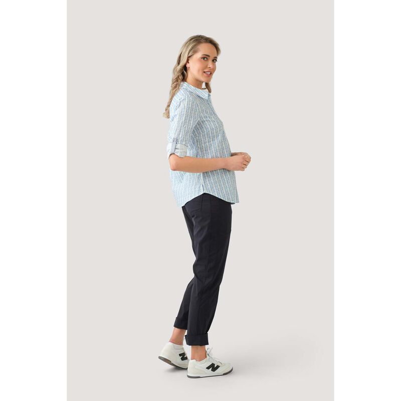 B Essentials Shirt image number 3