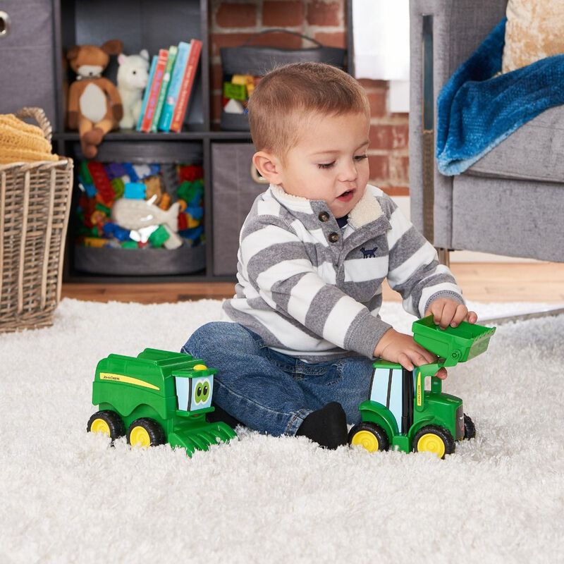John Deere Farmin Friends 2 Pack image number 2