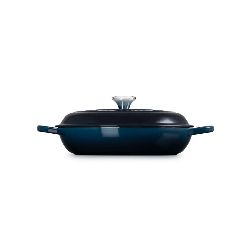 Le Creuset Signtature Cast Iron Shallow Casserole 30cm image number 41