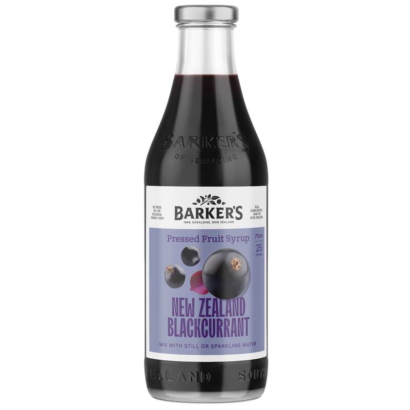 Barker's NZ Blackcurrant Fruit Syrup 710ml image number 0