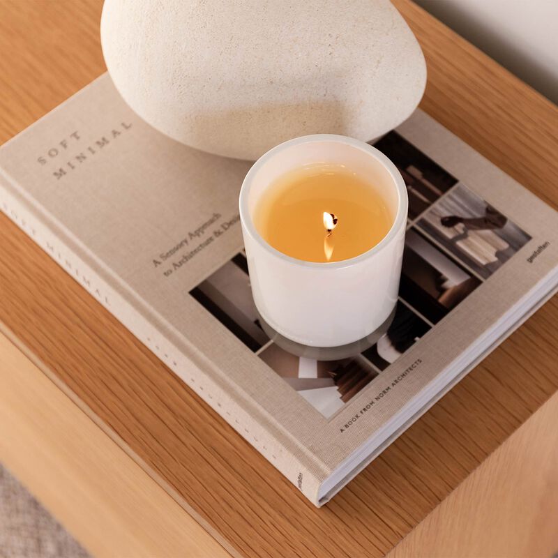 Naturals Candle 400g - Santal And Vanilla Orchid image number 2