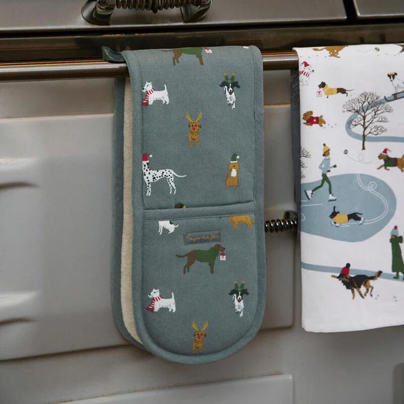 Sophie Allport Christmas Dogs Double Oven Glove image number 2